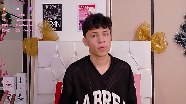 Axel  Evans online show from 12-04-25, 12:48