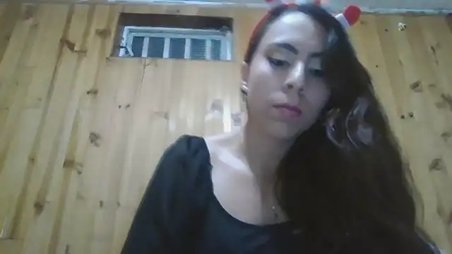 Roselingalvis13 online show from 12-20-25, 02:47