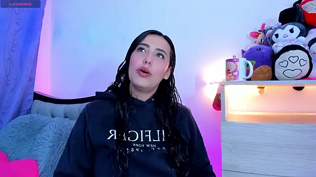 my aleja  online show from 03-27-26, 02:09