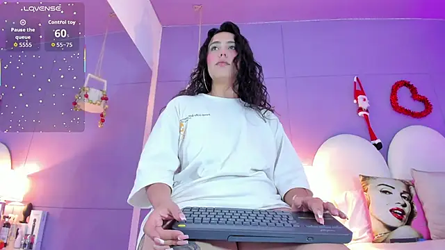 my aleja  online show from 11-28-25, 01:44