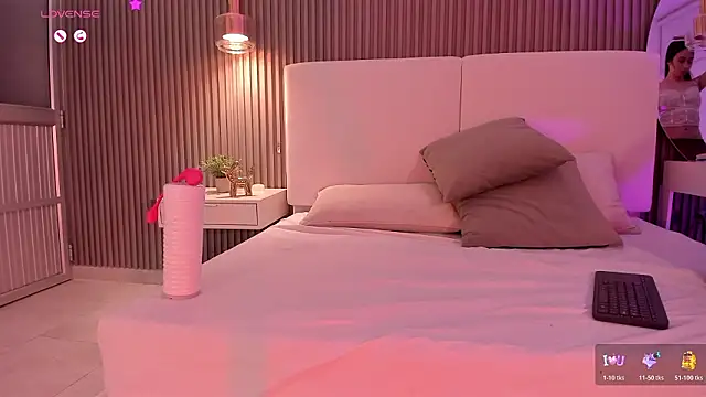 juliie star online show from 03-18-26, 02:26