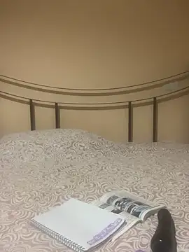 SarettaB90 online show from 12-04-25, 05:56