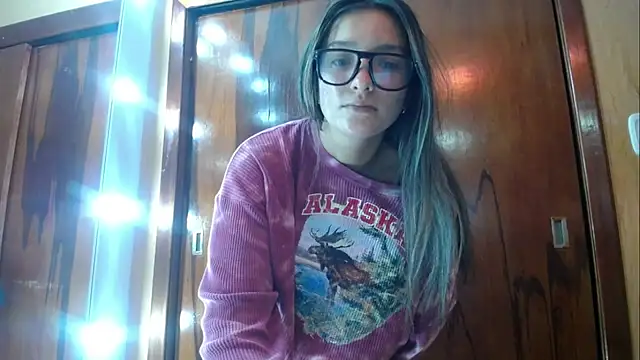 Snapshot of miss_lilieth chatting on 05-10-26, 02:08 miss lilieth online show from 05-10-26, 02:08