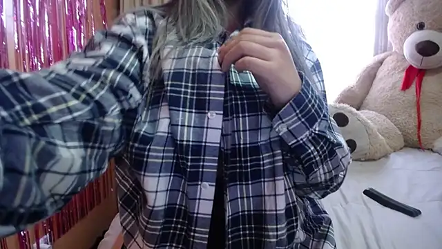 miss lilieth online show from 10-25-25, 02:50