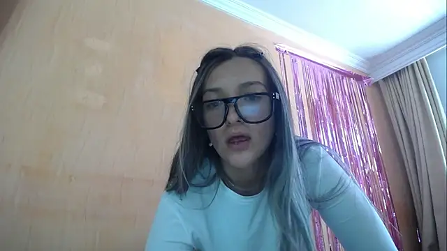 miss lilieth online show from 01-05-26, 05:27