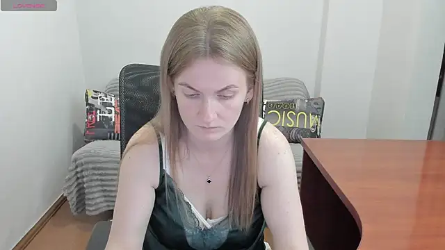 Snapshot of Alisha_Skyes chatting on 06-01-26, 03:33 Alisha Skyes online show from 06-01-26, 03:33