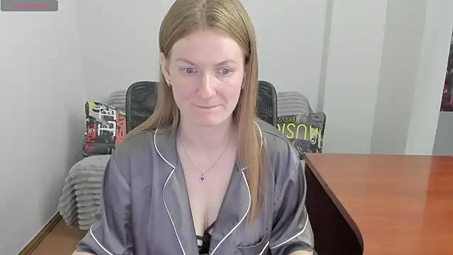 Snapshot of Alisha_Skyes chatting on 05-23-26, 12:42 Alisha Skyes online show from 05-23-26, 12:42