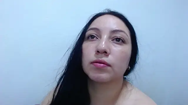 Snapshot of carolina_zabala_19 chatting on 06-14-26, 02:24 carolina zabala 19 online show from 06-14-26, 02:24