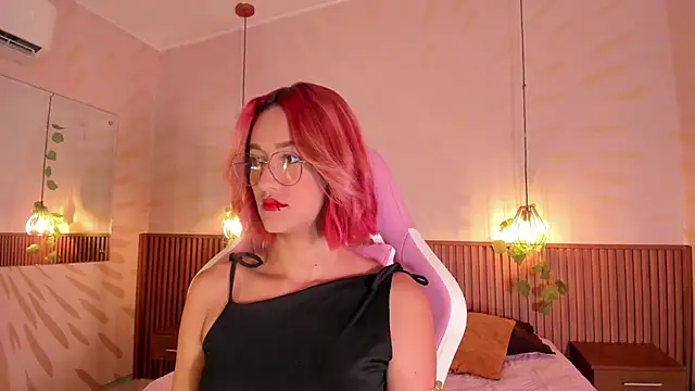 Snapshot of daphne_courtis chatting on 04-22-26, 03:13 daphne courtis online show from 04-22-26, 03:13
