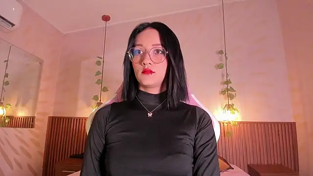 daphne courtis online show from 06-22-26, 03:01