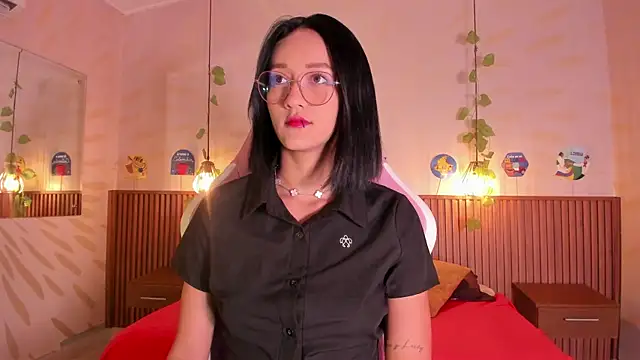 daphne courtis online show from 06-27-26, 03:12