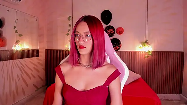 daphne courtis online show from 10-28-25, 03:18