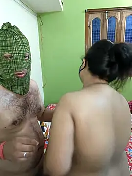 SwatiCam online show from 09-30-25, 05:19