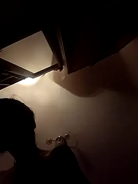 Laryta girl13 online show from 11-11-25, 08:47