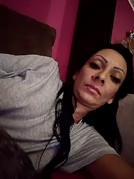 Laryta girl13 online show from 09-13-25, 07:03