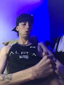 Snapshot of redmen69 chatting on 10-10-25, 11:22 redmen69 online show from 10-10-25, 11:22