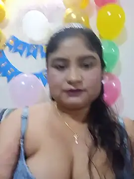 Snapshot of hornyriyanka chatting on 07-27-26, 04:30 hornyriyanka online show from 07-27-26, 04:30