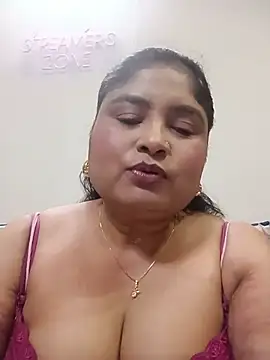 Snapshot of hornyriyanka chatting on 07-14-26, 02:27 hornyriyanka online show from 07-14-26, 02:27