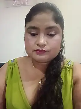 Snapshot of hornyriyanka chatting on 07-01-26, 02:56 hornyriyanka online show from 07-01-26, 02:56