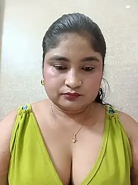 Snapshot of hornyriyanka chatting on 07-08-26, 03:08 hornyriyanka online show from 07-08-26, 03:08
