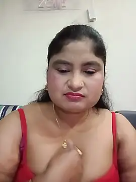 Snapshot of hornyriyanka chatting on 06-16-26, 02:33 hornyriyanka online show from 06-16-26, 02:33