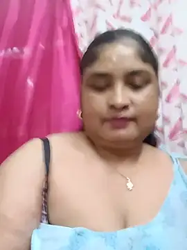 Snapshot of hornyriyanka chatting on 07-10-26, 02:11 hornyriyanka online show from 07-10-26, 02:11