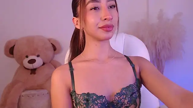 Snapshot of Amonetx chatting on 12-15-25, 08:53 Amonetx online show from 12-15-25, 08:53