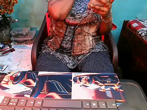 PREETI BABY online show from 04-18-26, 04:31