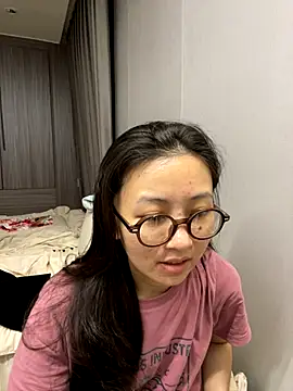 haiyan125216 online show from 10-15-25, 11:07