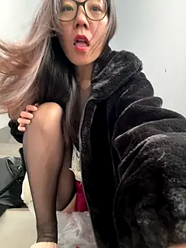 xinmeng-000 online show from 12-21-25, 06:26