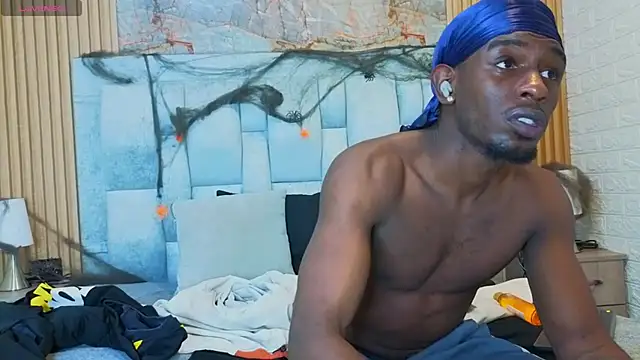 pipedark  online show from 10-19-25, 03:20