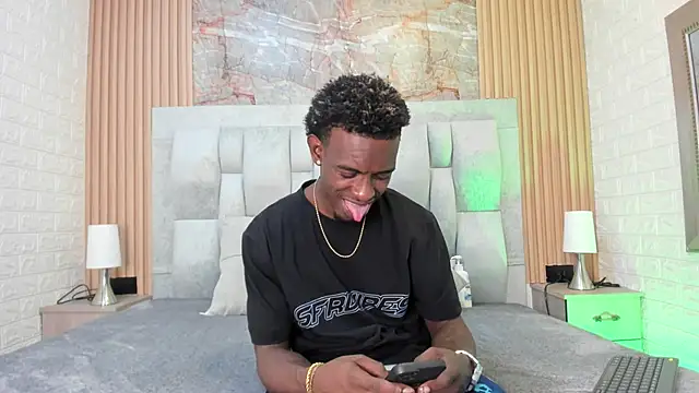 pipedark  online show from 09-19-25, 03:21