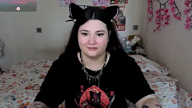 Snapshot of mirana_blade chatting on 07-25-26, 03:03 mirana blade online show from 07-25-26, 03:03