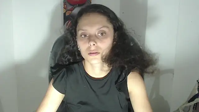 Snapshot of Lily_Jone7 chatting on 10-02-25, 07:17 Lily Jone7 online show from 10-02-25, 07:17