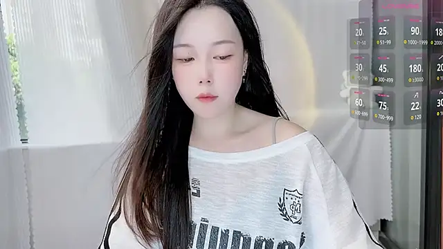 Bella Ava online show from 10-11-25, 02:45