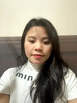 Snapshot of Bella_7777 chatting on 10-01-25, 01:26 Bella 7777 online show from 10-01-25, 01:26