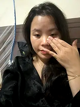 Snapshot of Bella_7777 chatting on 10-11-25, 02:29 Bella 7777 online show from 10-11-25, 02:29