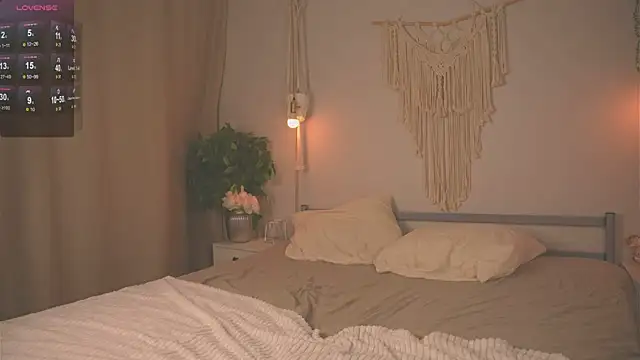 Lu  Lane online show from 09-23-25, 07:59