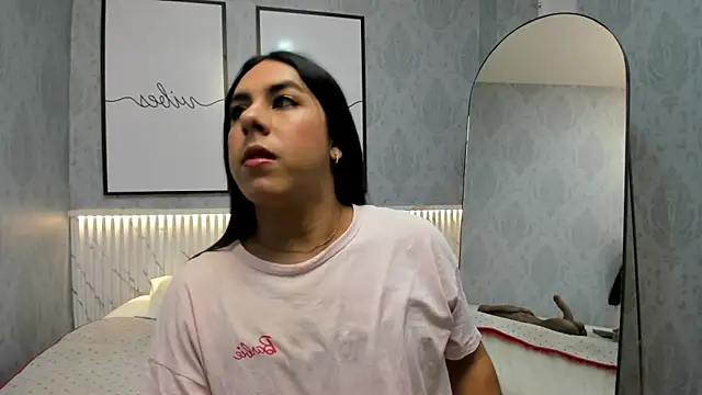 Ximenahott  online show from 10-07-25, 10:05