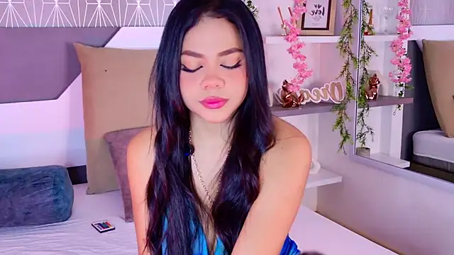 Snapshot of Celine_Lee chatting on 11-07-25, 03:27 Celine Lee online show from 11-07-25, 03:27