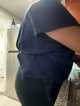 kittenxd4 online show from 09-08-25, 10:53