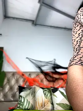 TweetiePieXXX online show from 10-23-25, 10:19