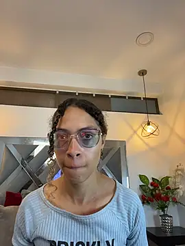 Hanna Cornee  online show from 11-10-25, 01:49