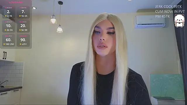 Snapshot of katebxtch chatting on 05-22-26, 07:34 katebxtch online show from 05-22-26, 07:34