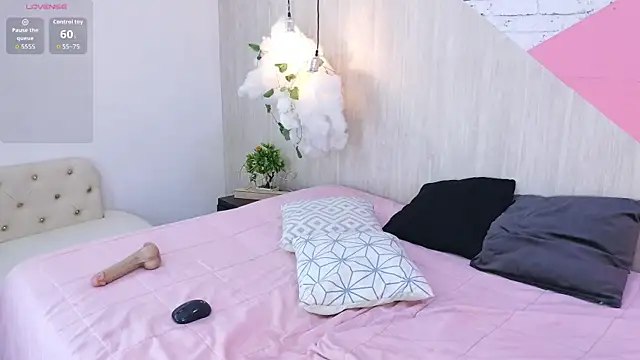 sophia brunette  online show from 02-28-26, 11:32