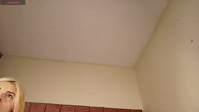 Barbiie 98 online show from 12-14-25, 11:32