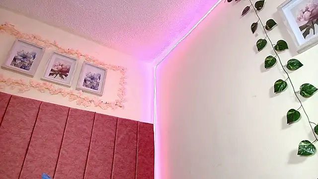 Barbiie 98 online show from 03-20-26, 01:34