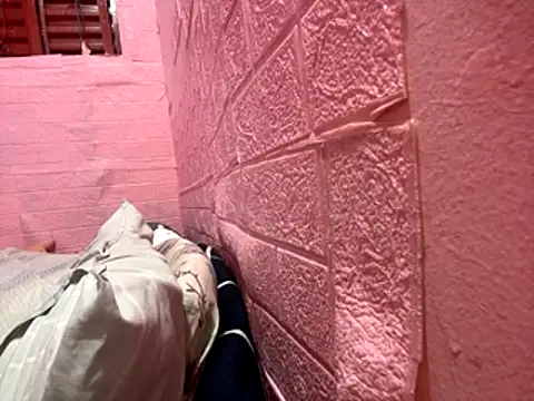 Kellye hotTs online show from 12-16-25, 10:19