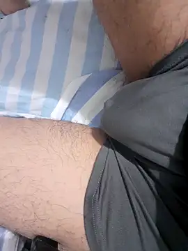 Snapshot of Lunaty00 chatting on 11-18-25, 08:17 Lunaty00 online show from 11-18-25, 08:17