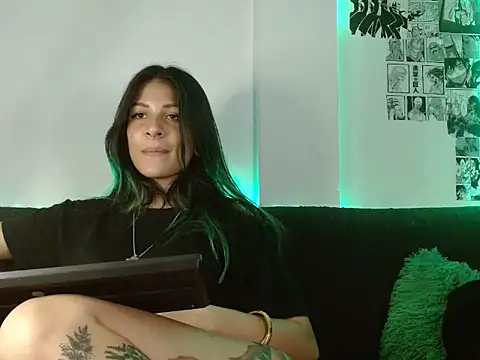 Snapshot of Chloe_paytone chatting on 10-05-25, 01:18 Chloe paytone online show from 10-05-25, 01:18